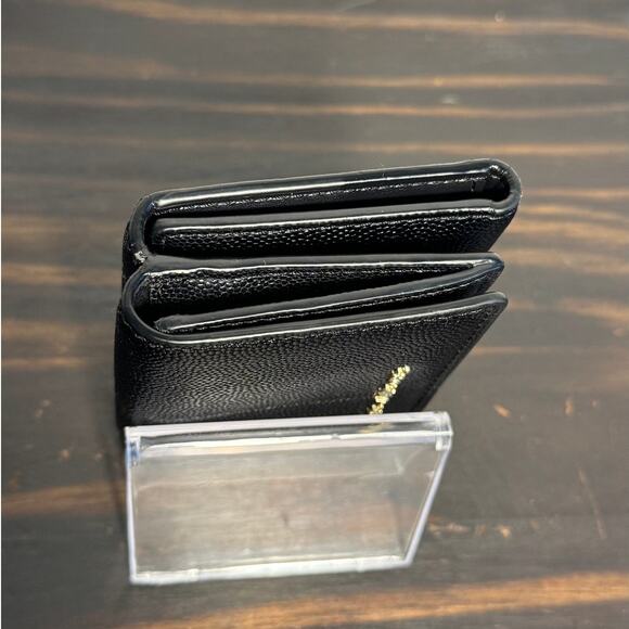 Marc Jacobs Pebble Leather Tri-fold Wallet - Picture 9 of 9